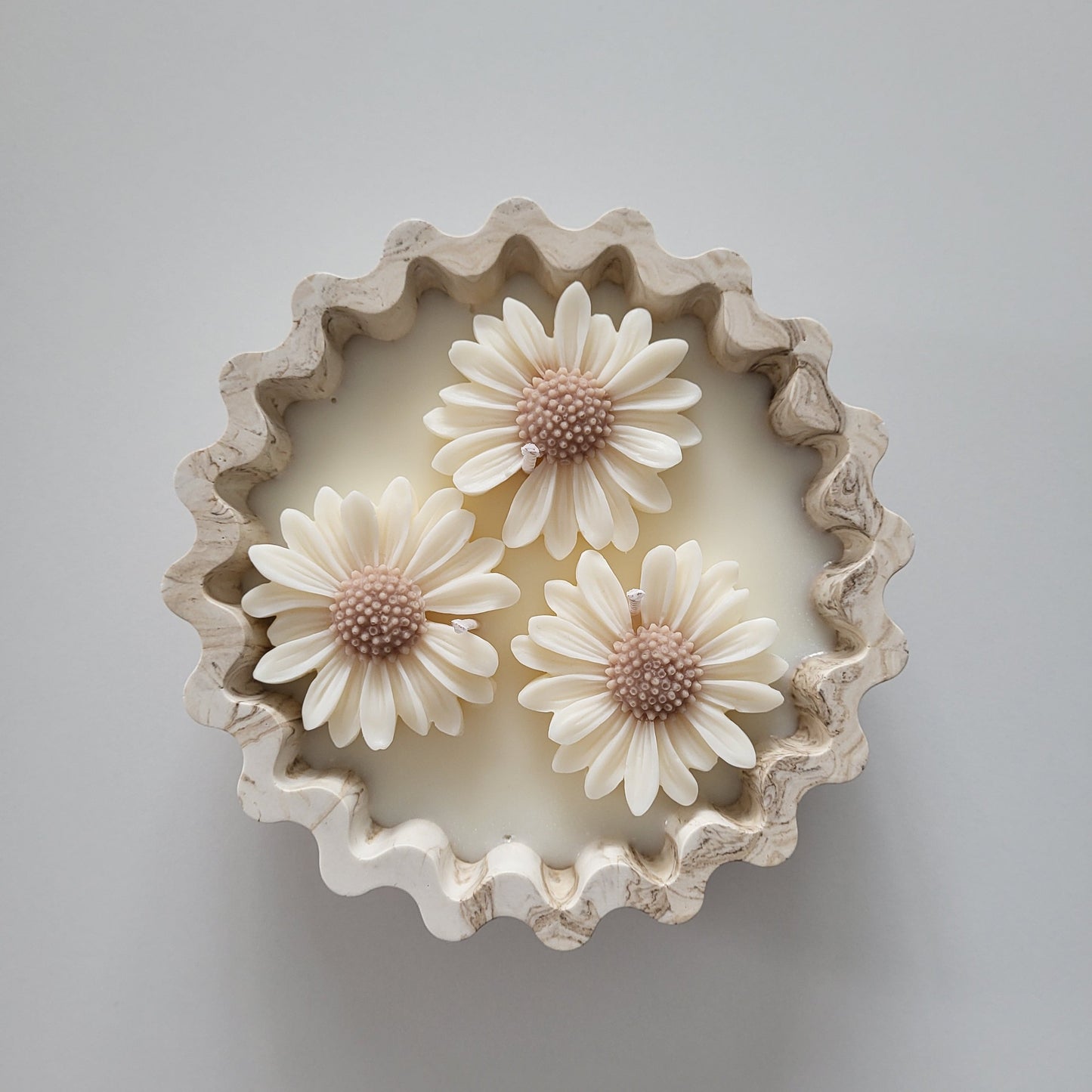 Daisy trio candle bowl
