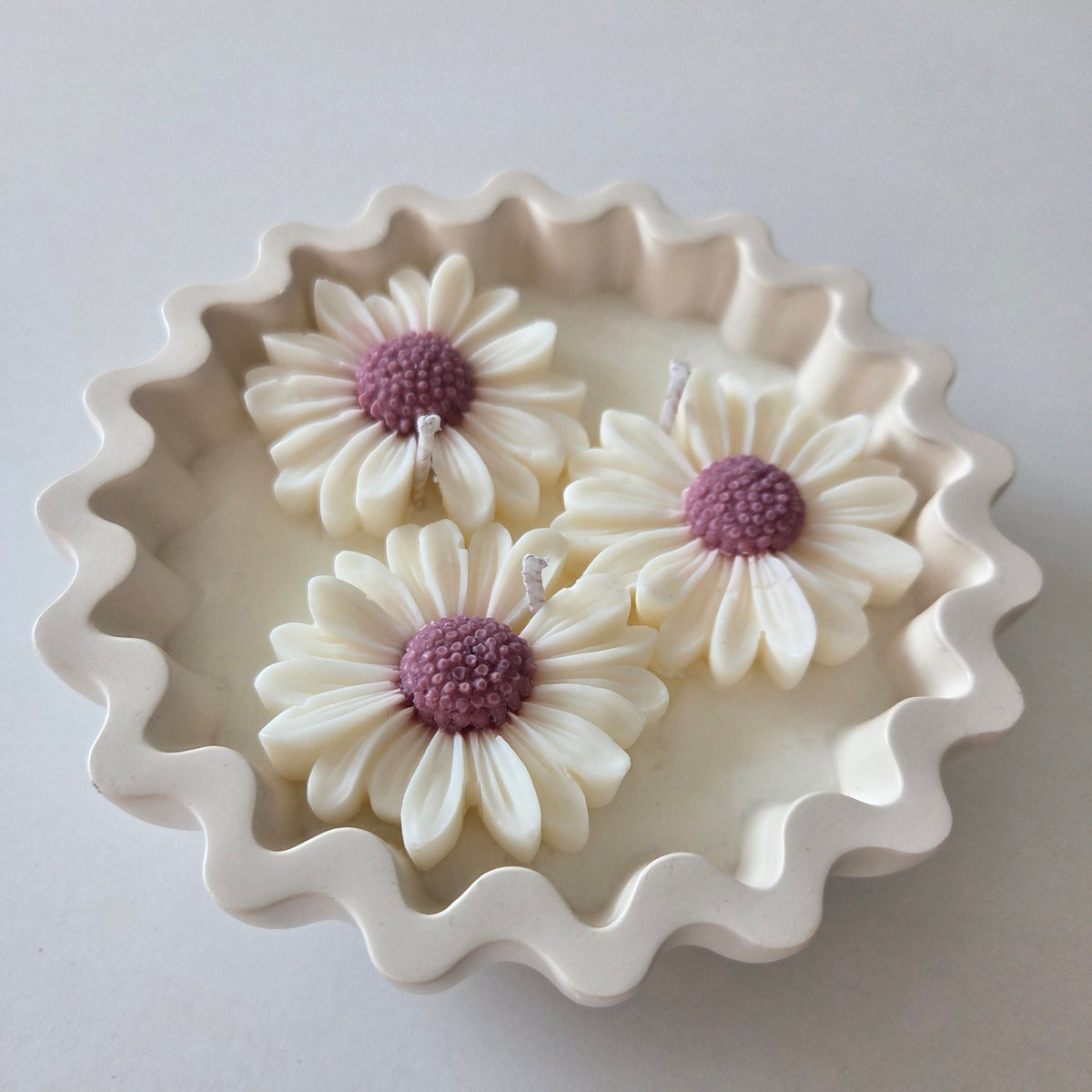 Daisy Trio Candle