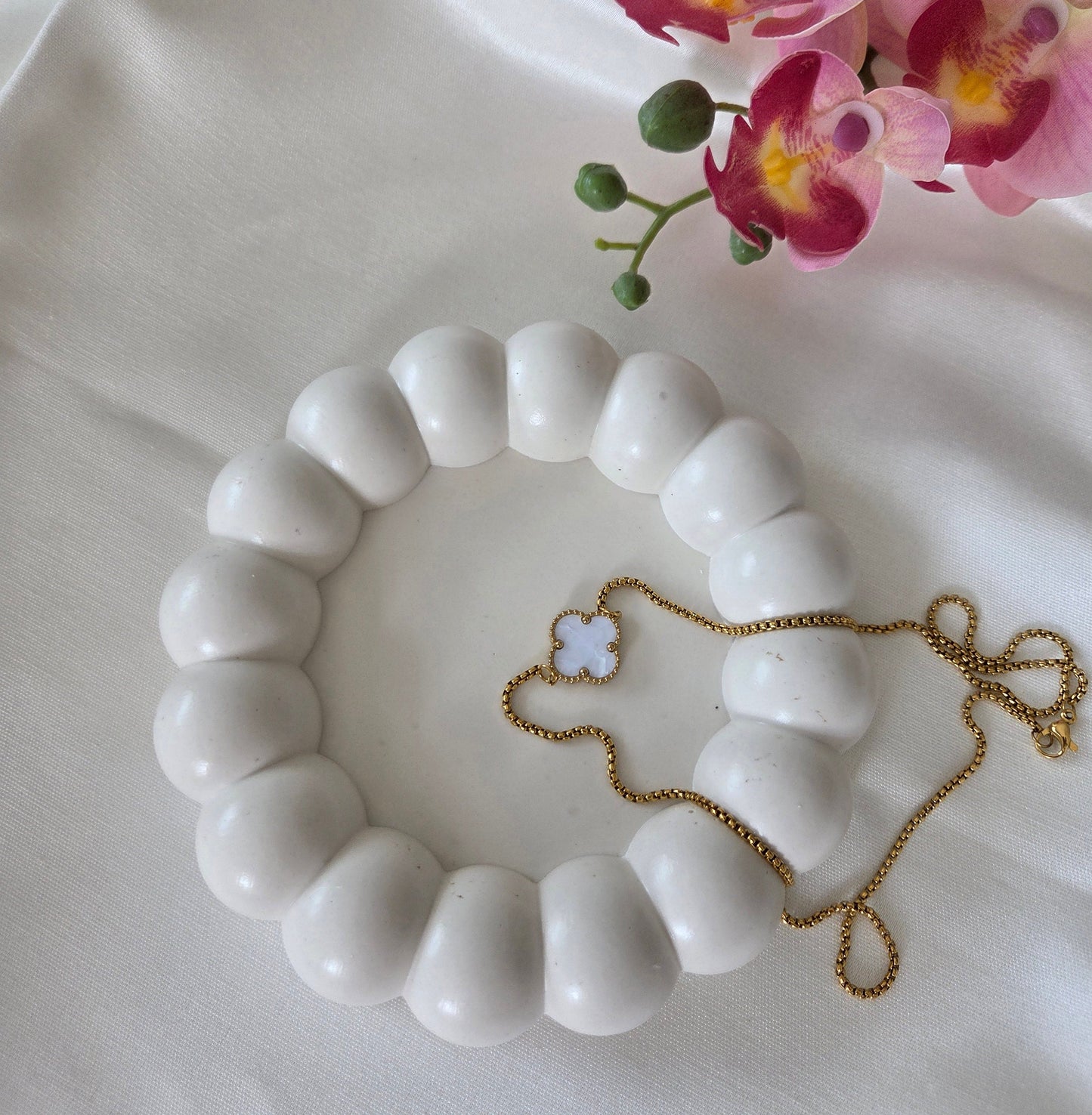 Bubble trinket tray / minimalist jewellery dish