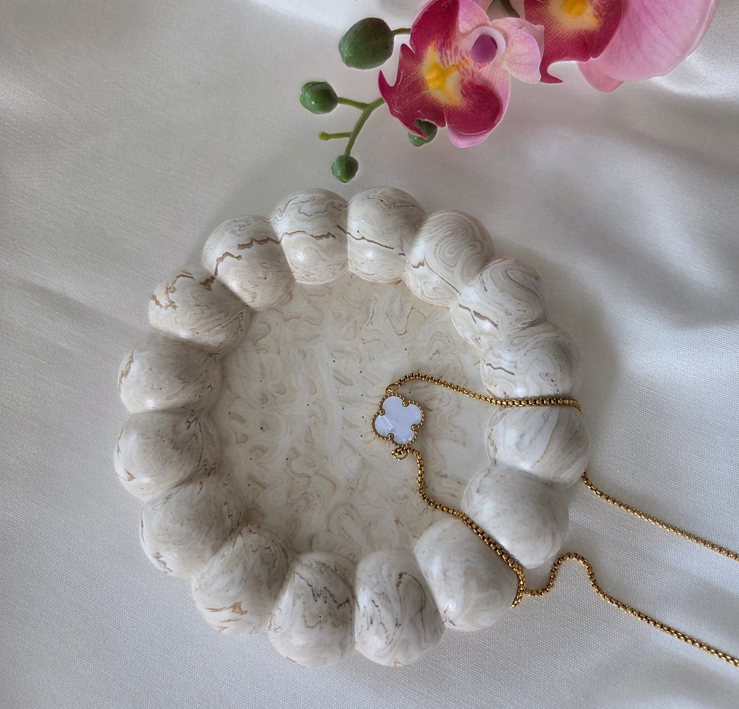 Bubble trinket tray / minimalist jewellery dish
